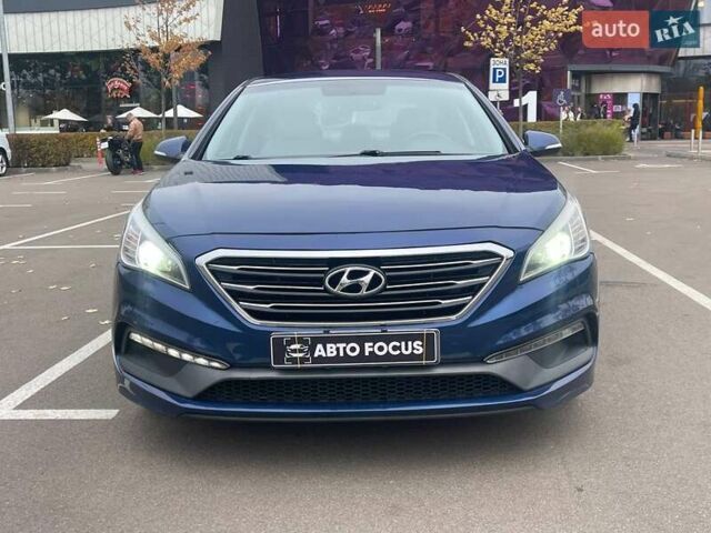 Хендай Соната 2014 у Києві на Automoto.ua Синій Хендай Соната, об'ємом двигуна 2.36 л та пробігом 176 тис. км за 15490 $, фото 2 на Automoto.ua