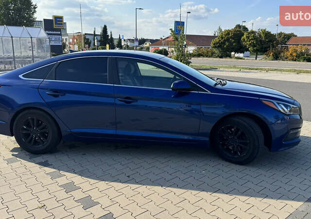 Синий Хендай Соната, объемом двигателя 2.36 л и пробегом 175 тыс. км за 8999 $, фото 3 на Automoto.ua