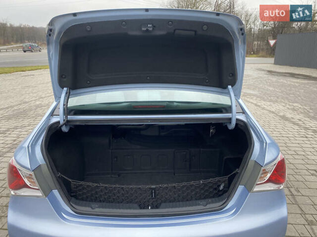 Синий Хендай Соната, объемом двигателя 2.4 л и пробегом 256 тыс. км за 10200 $, фото 11 на Automoto.ua