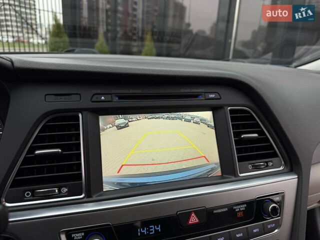 Синий Хендай Соната, объемом двигателя 2.36 л и пробегом 170 тыс. км за 9500 $, фото 27 на Automoto.ua