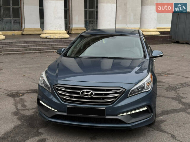 Синий Хендай Соната, объемом двигателя 2.36 л и пробегом 174 тыс. км за 12500 $, фото 6 на Automoto.ua