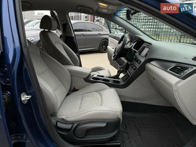 Синий Хендай Соната, объемом двигателя 2.36 л и пробегом 170 тыс. км за 9500 $, фото 20 на Automoto.ua