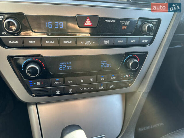 Синий Хендай Соната, объемом двигателя 2 л и пробегом 93 тыс. км за 13500 $, фото 31 на Automoto.ua