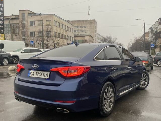 Синий Хендай Соната, объемом двигателя 2.4 л и пробегом 160 тыс. км за 10000 $, фото 1 на Automoto.ua