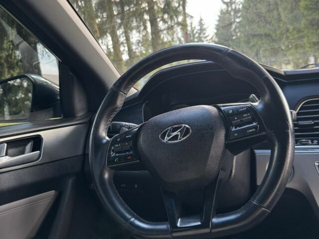 Синій Хендай Соната, об'ємом двигуна 2 л та пробігом 181 тис. км за 11000 $, фото 8 на Automoto.ua