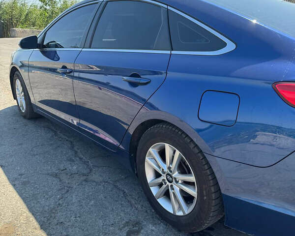 Синій Хендай Соната, об'ємом двигуна 2.36 л та пробігом 118 тис. км за 10500 $, фото 8 на Automoto.ua