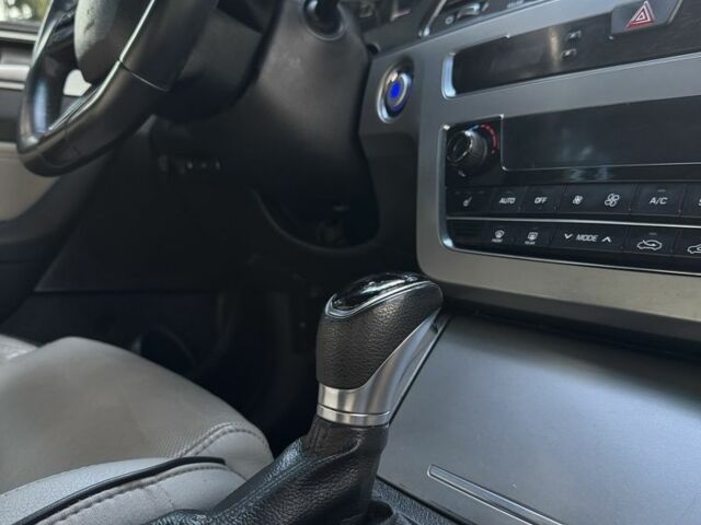 Синій Хендай Соната, об'ємом двигуна 2 л та пробігом 181 тис. км за 11000 $, фото 10 на Automoto.ua