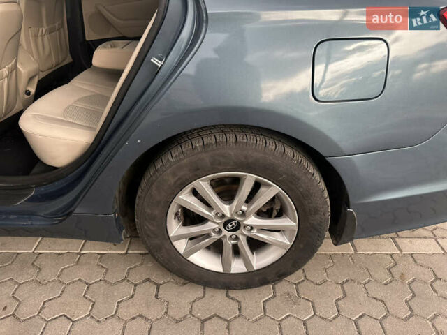 Синій Хендай Соната, об'ємом двигуна 2.36 л та пробігом 132 тис. км за 10500 $, фото 17 на Automoto.ua