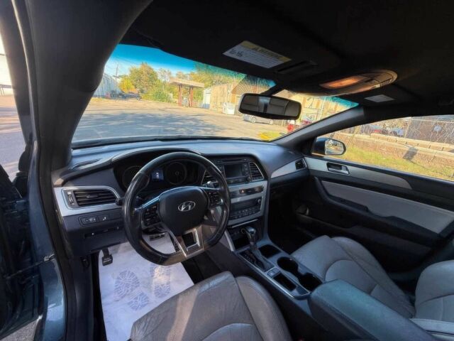 Синій Хендай Соната, об'ємом двигуна 2 л та пробігом 80 тис. км за 9000 $, фото 6 на Automoto.ua