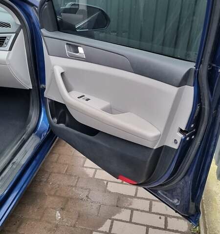 Синий Хендай Соната, объемом двигателя 2.36 л и пробегом 110 тыс. км за 8450 $, фото 22 на Automoto.ua