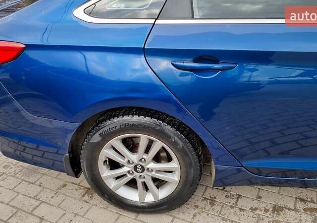 Синий Хендай Соната, объемом двигателя 2.36 л и пробегом 110 тыс. км за 8450 $, фото 5 на Automoto.ua