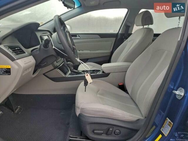 Синий Хендай Соната, объемом двигателя 2.4 л и пробегом 63 тыс. км за 1000 $, фото 6 на Automoto.ua