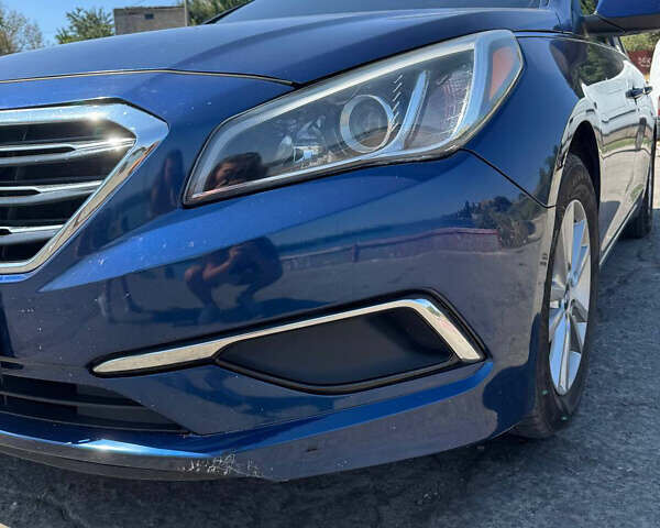 Синій Хендай Соната, об'ємом двигуна 2.36 л та пробігом 118 тис. км за 10500 $, фото 7 на Automoto.ua