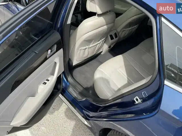 Синий Хендай Соната, объемом двигателя 2.36 л и пробегом 145 тыс. км за 10500 $, фото 8 на Automoto.ua