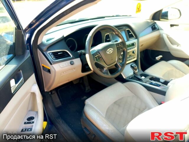 Синій Хендай Соната, об'ємом двигуна 2.4 л та пробігом 210 тис. км за 5300 $, фото 4 на Automoto.ua