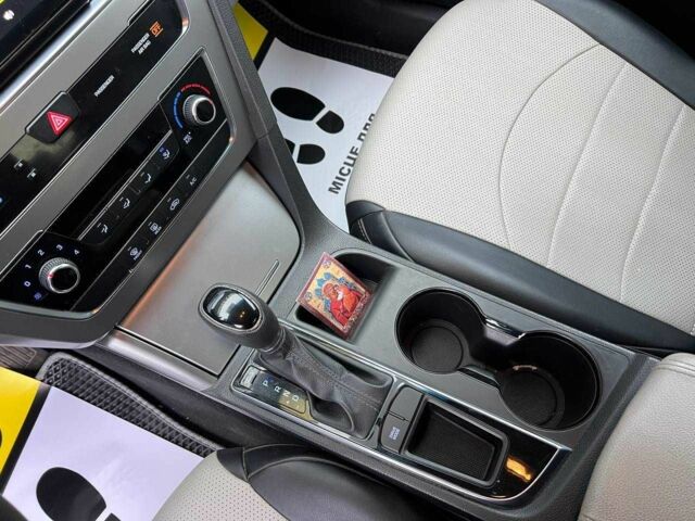 Синій Хендай Соната, об'ємом двигуна 2.4 л та пробігом 127 тис. км за 10500 $, фото 15 на Automoto.ua