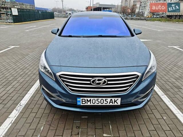 Синий Хендай Соната, объемом двигателя 2.36 л и пробегом 100 тыс. км за 9999 $, фото 1 на Automoto.ua