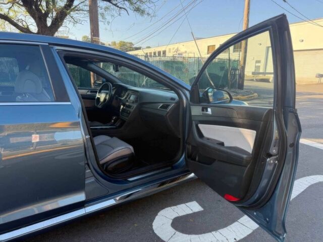 Синій Хендай Соната, об'ємом двигуна 2 л та пробігом 80 тис. км за 9000 $, фото 8 на Automoto.ua