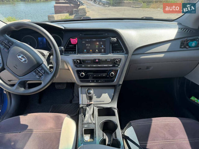 Синій Хендай Соната, об'ємом двигуна 2.36 л та пробігом 118 тис. км за 10500 $, фото 25 на Automoto.ua