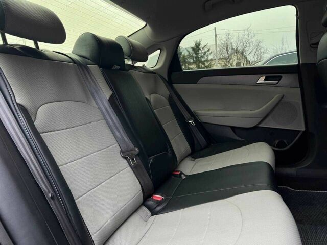 Синій Хендай Соната, об'ємом двигуна 2.4 л та пробігом 127 тис. км за 10500 $, фото 19 на Automoto.ua