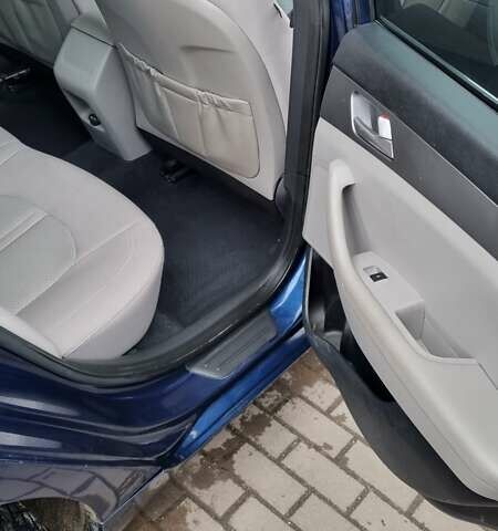 Синий Хендай Соната, объемом двигателя 2.36 л и пробегом 110 тыс. км за 8450 $, фото 18 на Automoto.ua