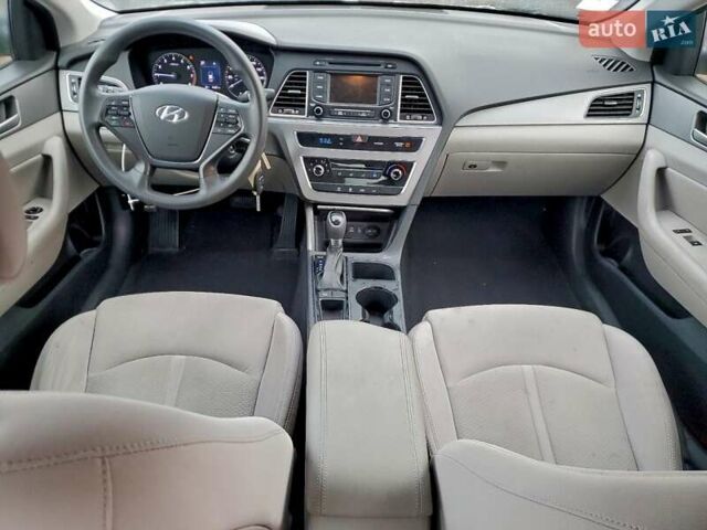 Синий Хендай Соната, объемом двигателя 2.4 л и пробегом 63 тыс. км за 1000 $, фото 7 на Automoto.ua
