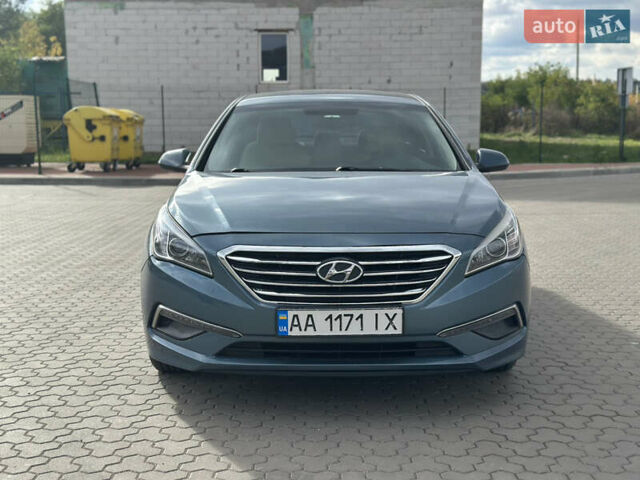 Синій Хендай Соната, об'ємом двигуна 2.36 л та пробігом 132 тис. км за 10500 $, фото 8 на Automoto.ua