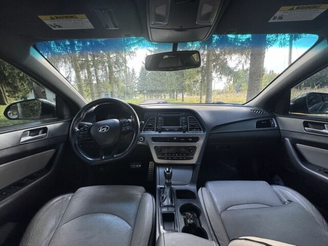 Синій Хендай Соната, об'ємом двигуна 2 л та пробігом 181 тис. км за 11000 $, фото 5 на Automoto.ua