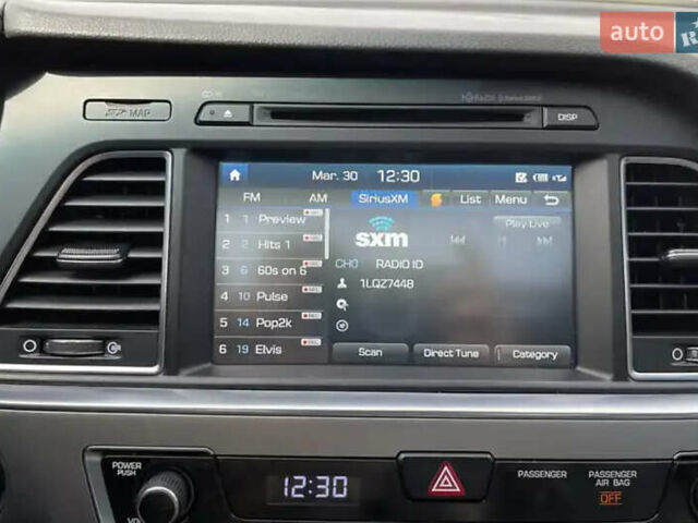 Синий Хендай Соната, объемом двигателя 2.36 л и пробегом 145 тыс. км за 10500 $, фото 5 на Automoto.ua