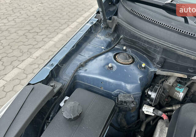 Синій Хендай Соната, об'ємом двигуна 2.36 л та пробігом 132 тис. км за 10500 $, фото 51 на Automoto.ua