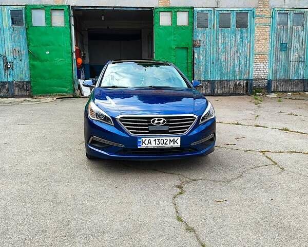 Синий Хендай Соната, объемом двигателя 2.36 л и пробегом 130 тыс. км за 12500 $, фото 4 на Automoto.ua