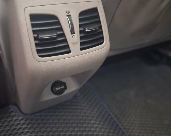 Синій Хендай Соната, об'ємом двигуна 2.36 л та пробігом 185 тис. км за 12500 $, фото 19 на Automoto.ua