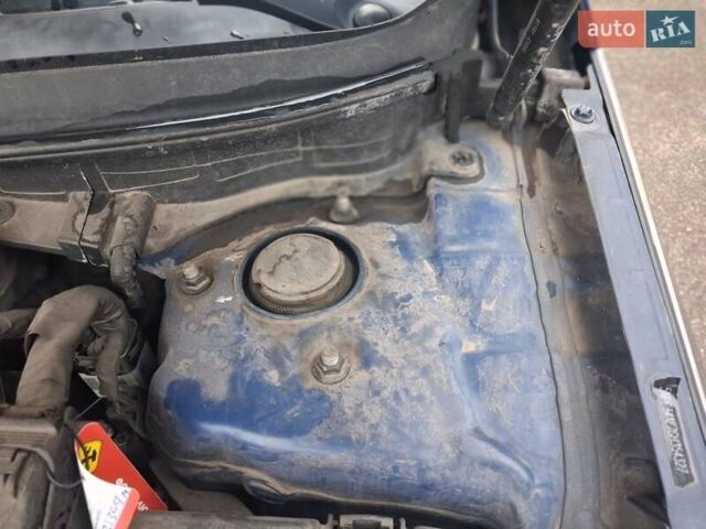 Синій Хендай Соната, об'ємом двигуна 2.36 л та пробігом 185 тис. км за 12500 $, фото 14 на Automoto.ua