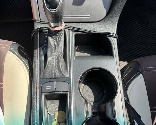 Синій Хендай Соната, об'ємом двигуна 2.36 л та пробігом 118 тис. км за 10500 $, фото 22 на Automoto.ua