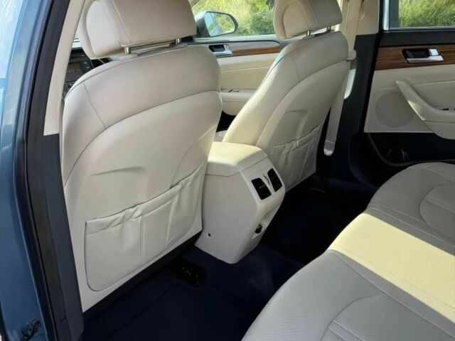 Синий Хендай Соната, объемом двигателя 2.4 л и пробегом 73 тыс. км за 5000 $, фото 12 на Automoto.ua