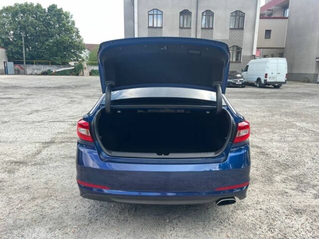 Синий Хендай Соната, объемом двигателя 2.4 л и пробегом 140 тыс. км за 8600 $, фото 3 на Automoto.ua