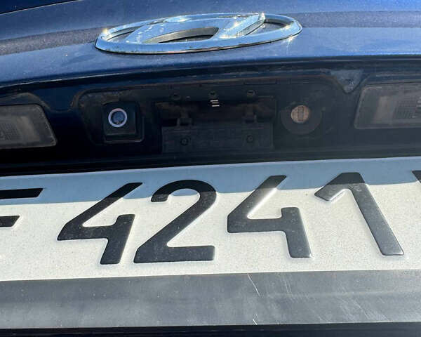 Синій Хендай Соната, об'ємом двигуна 2.36 л та пробігом 118 тис. км за 10500 $, фото 10 на Automoto.ua