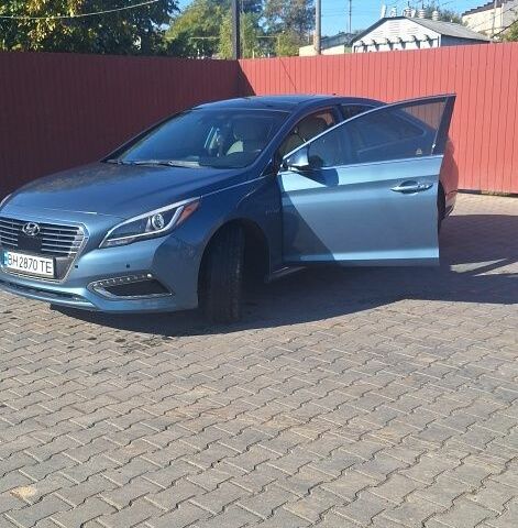 Синій Хендай Соната, об'ємом двигуна 2 л та пробігом 150 тис. км за 11800 $, фото 2 на Automoto.ua