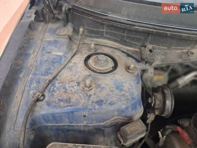 Синій Хендай Соната, об'ємом двигуна 2.36 л та пробігом 185 тис. км за 12500 $, фото 13 на Automoto.ua