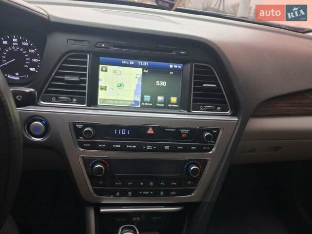 Синій Хендай Соната, об'ємом двигуна 2.36 л та пробігом 185 тис. км за 12500 $, фото 6 на Automoto.ua