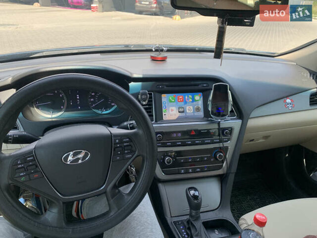 Синий Хендай Соната, объемом двигателя 2.4 л и пробегом 144 тыс. км за 12100 $, фото 6 на Automoto.ua