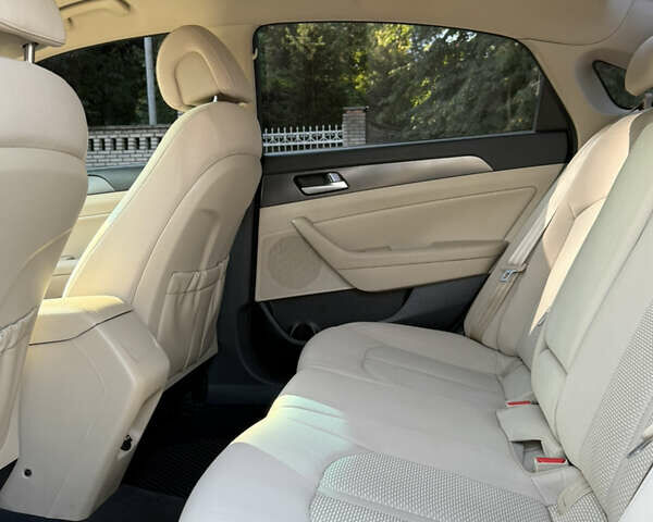 Синий Хендай Соната, объемом двигателя 2.4 л и пробегом 78 тыс. км за 11700 $, фото 32 на Automoto.ua