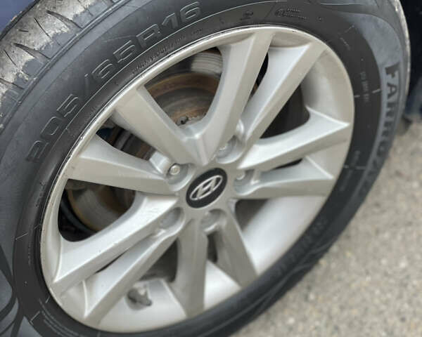 Синій Хендай Соната, об'ємом двигуна 2.36 л та пробігом 125 тис. км за 8500 $, фото 8 на Automoto.ua