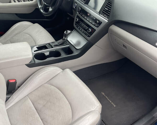 Синий Хендай Соната, объемом двигателя 2.36 л и пробегом 142 тыс. км за 11900 $, фото 10 на Automoto.ua