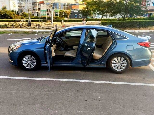 Синий Хендай Соната, объемом двигателя 2 л и пробегом 172 тыс. км за 12000 $, фото 3 на Automoto.ua