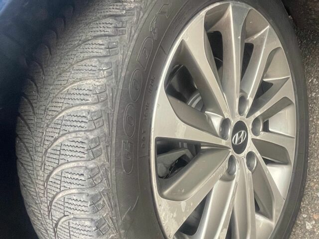 Хендай Соната 2016 в Житомире на Automoto.ua Синий Хендай Соната, объемом двигателя 2.4 л и пробегом 136 тыс. км за 13000 $, фото 10 на Automoto.ua