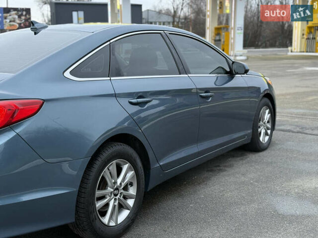 Синій Хендай Соната, об'ємом двигуна 2.36 л та пробігом 113 тис. км за 9900 $, фото 6 на Automoto.ua