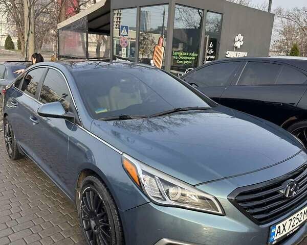 Синий Хендай Соната, объемом двигателя 2.4 л и пробегом 120 тыс. км за 10500 $, фото 5 на Automoto.ua