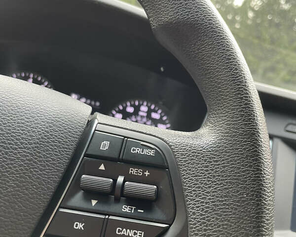 Синій Хендай Соната, об'ємом двигуна 2.36 л та пробігом 125 тис. км за 8500 $, фото 20 на Automoto.ua