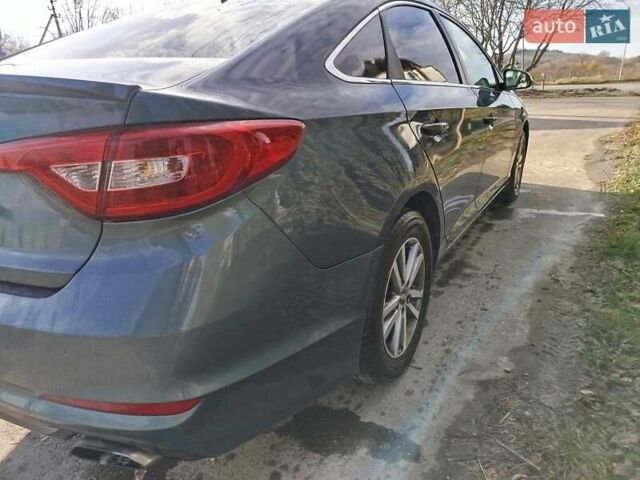 Синий Хендай Соната, объемом двигателя 2.36 л и пробегом 219 тыс. км за 10200 $, фото 7 на Automoto.ua